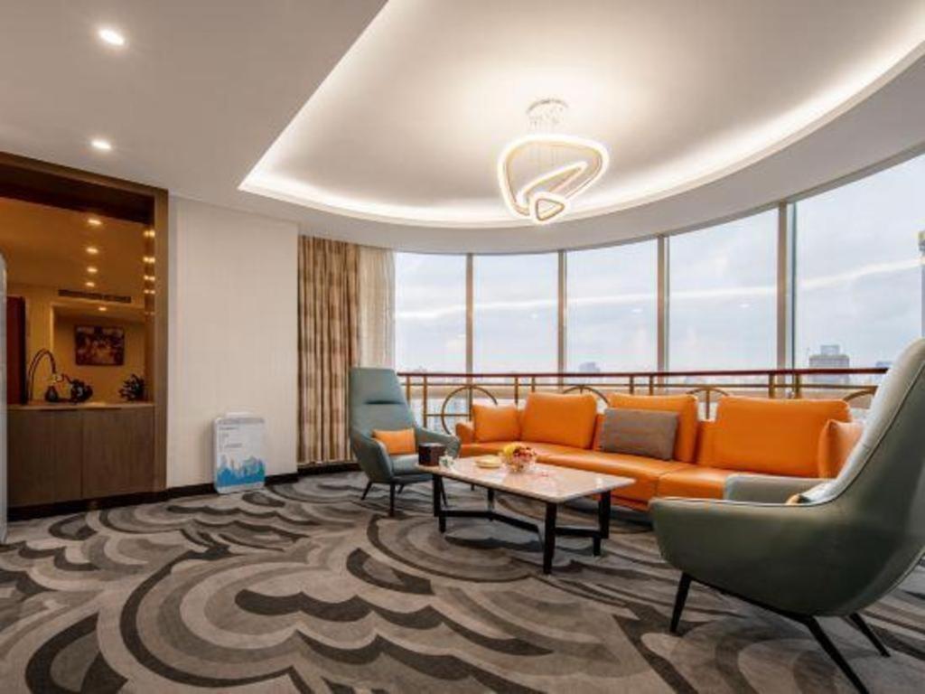 Shaanxi Business Hotel 4*